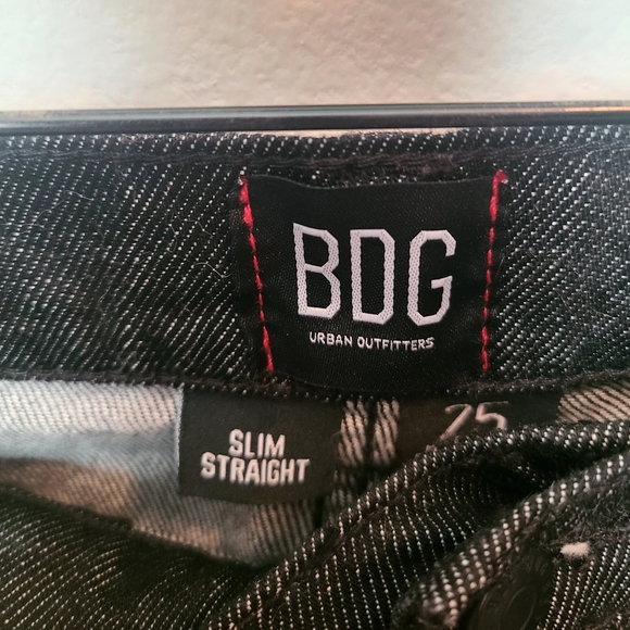 BDG High-Waisted Cropped Slim Straight Jean – Diamante Hem - Picture 5 of 6